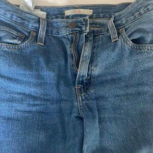 Levi's size 25 women's dad jeans (med wash)